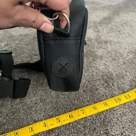 Cocopup crossbody/ waist pack - Picture 2 of 3